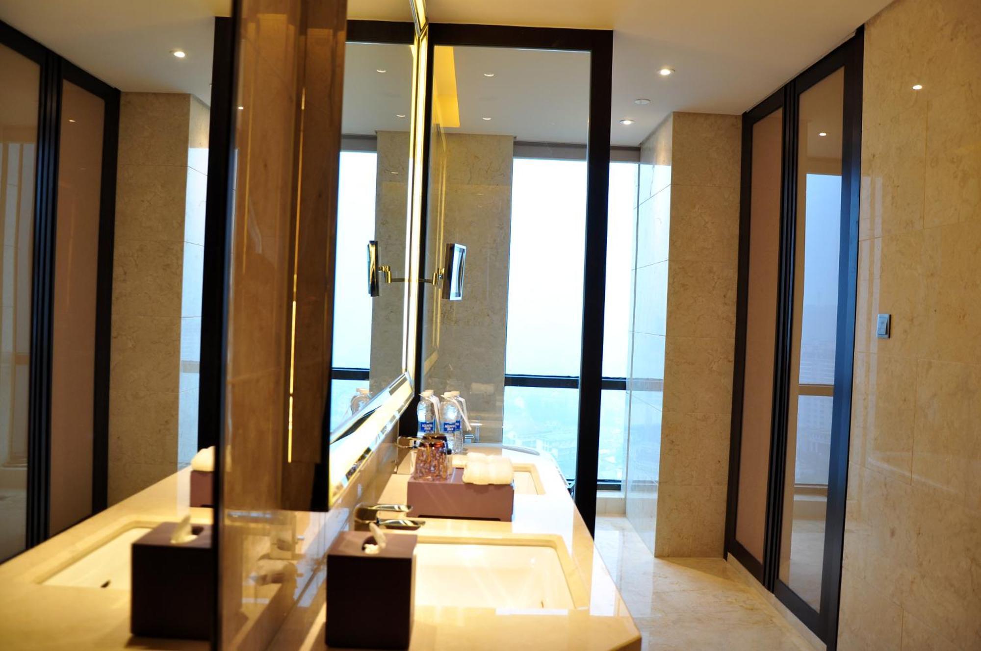 Sheraton Changde Wuling Hotel Exterior photo